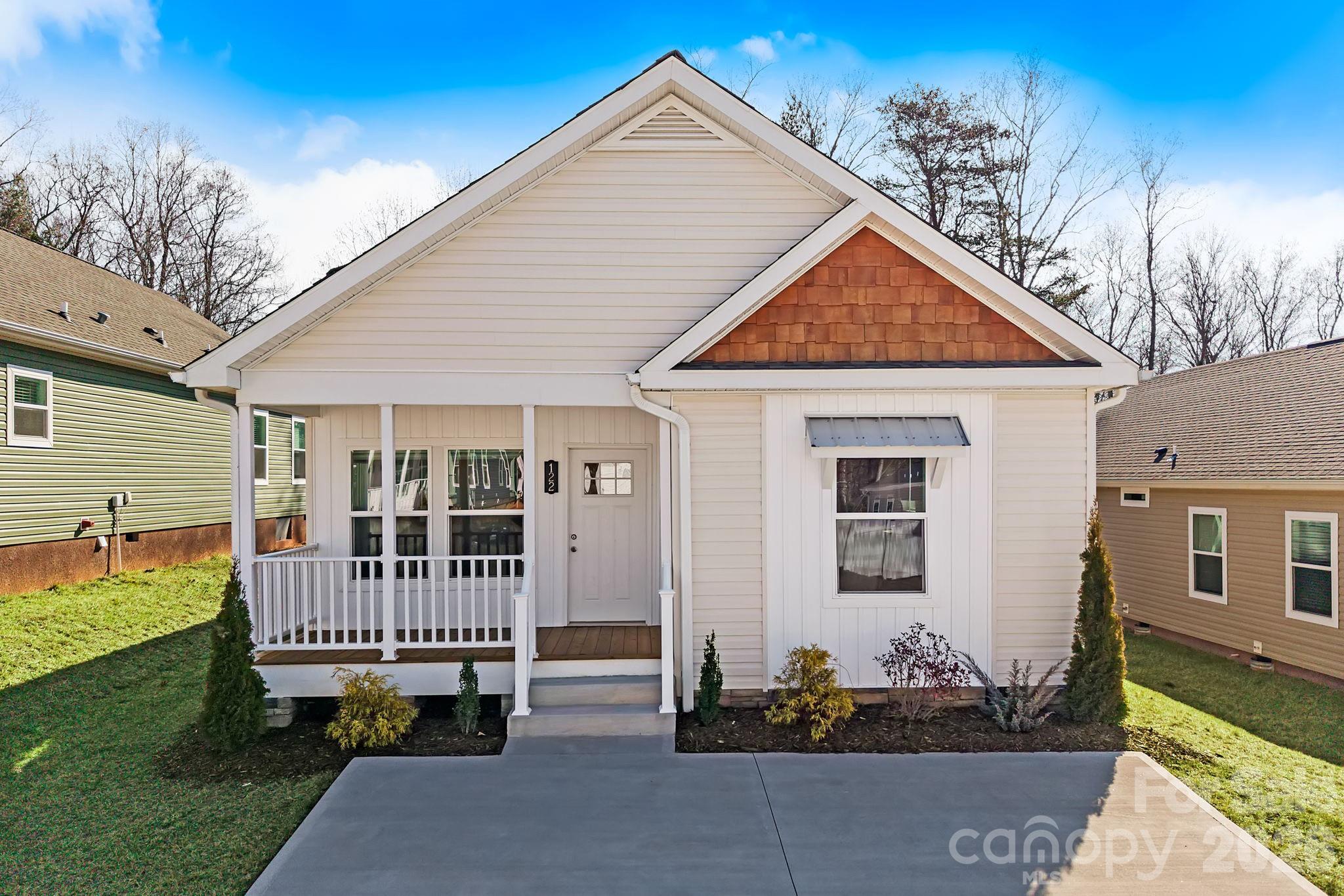 122 Bellamy Road Asheville, NC 28806 - Photo 1 of 34