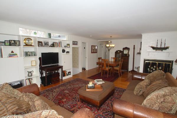 26 Wyman Road Marblehead, MA 01945 - Photo 6 of 28 Gallery Image 6
