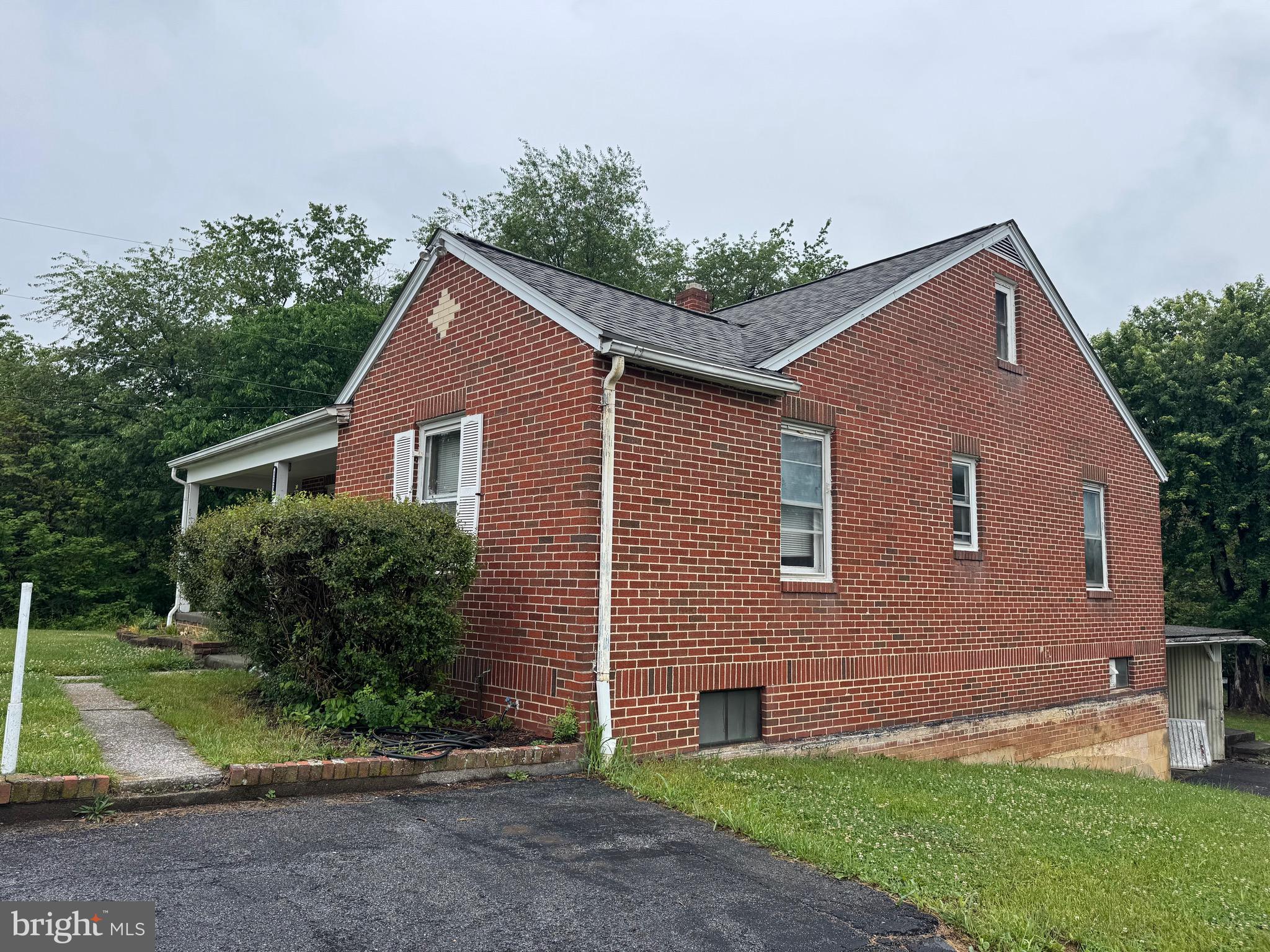 1123 Shepherdstown Road Martinsburg, WV 25404 - Photo 7 of 33