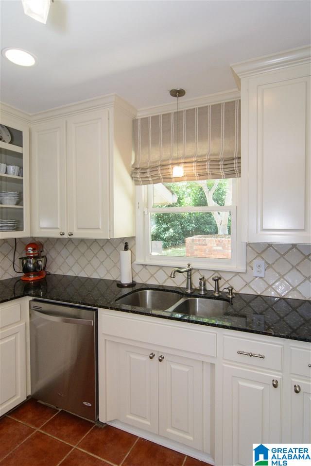 718 Lexington Road Birmingham, AL 35216 - Photo 13 of 37
