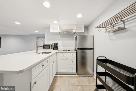 $4,500 | 1842 North Capitol Street Northwest, Washington, DC 20002