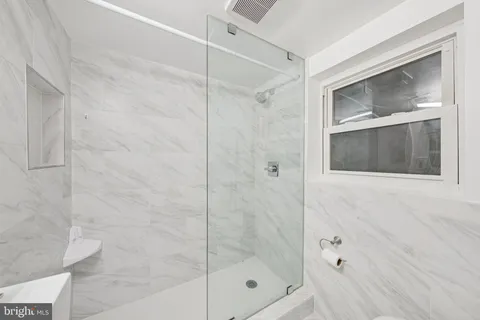 $4,500 | 1842 North Capitol Street Northwest, Washington, DC 20002