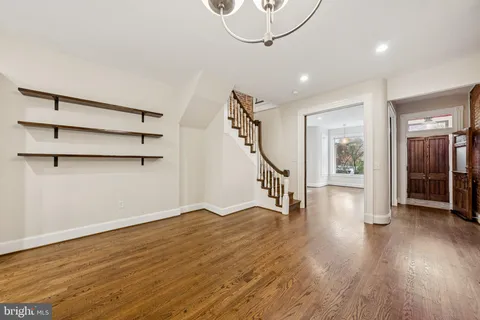 $4,500 | 1842 North Capitol Street Northwest, Washington, DC 20002