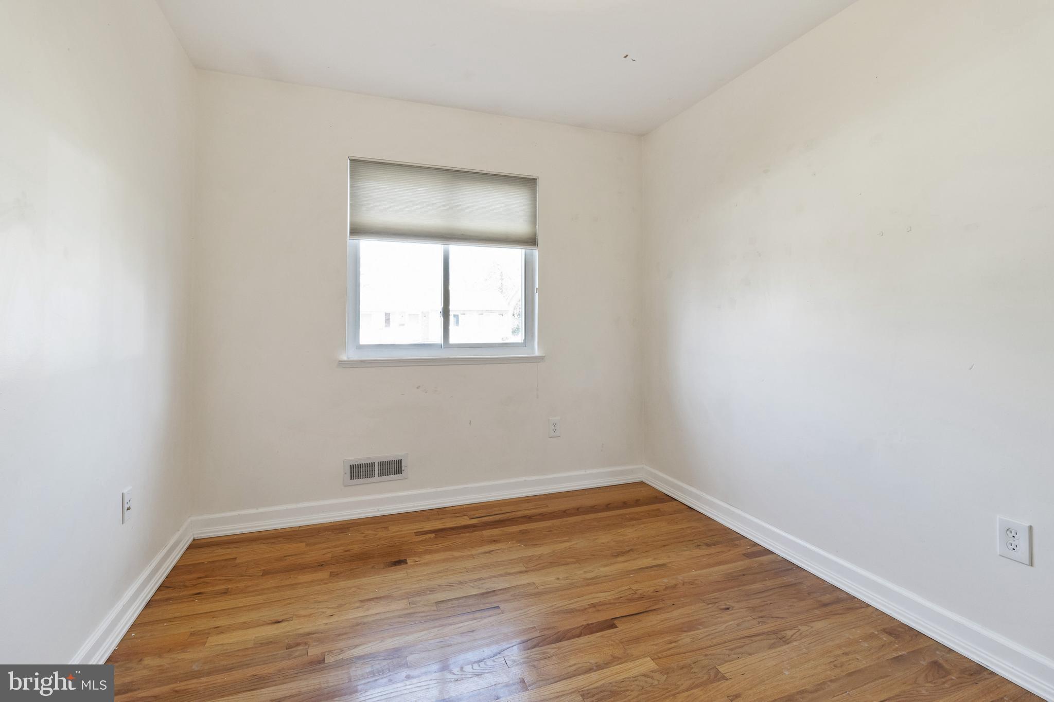 1524 Adamsview Road Catonsville, MD 21228 - Photo 27 of 50 Gallery Image 27