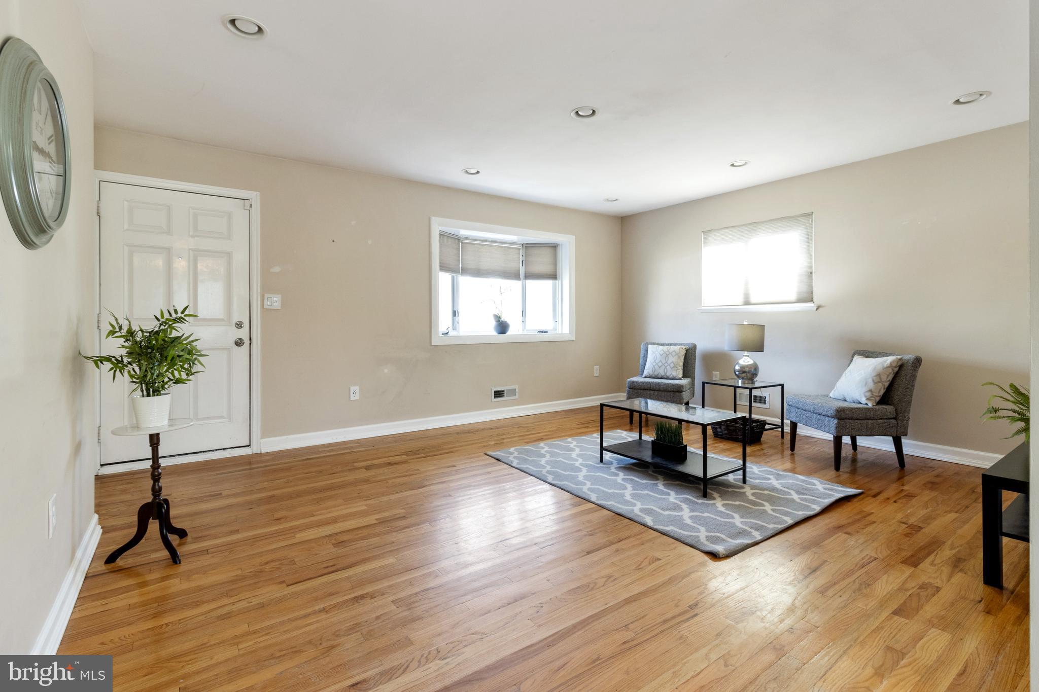 1524 Adamsview Road Catonsville, MD 21228 - Photo 8 of 50 Gallery Image 8