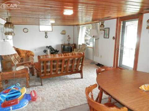 3489 East Rolston Road Fenton, MI 48430 - Photo 20 of 29 20443701-19.JPG