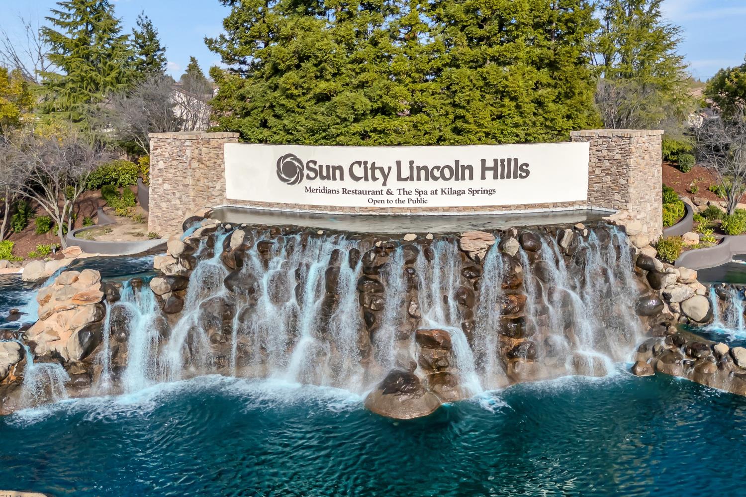 2272 Winding Way Lincoln, CA 95648 - Photo 32 of 46 a view of outdoor space with garden and deck