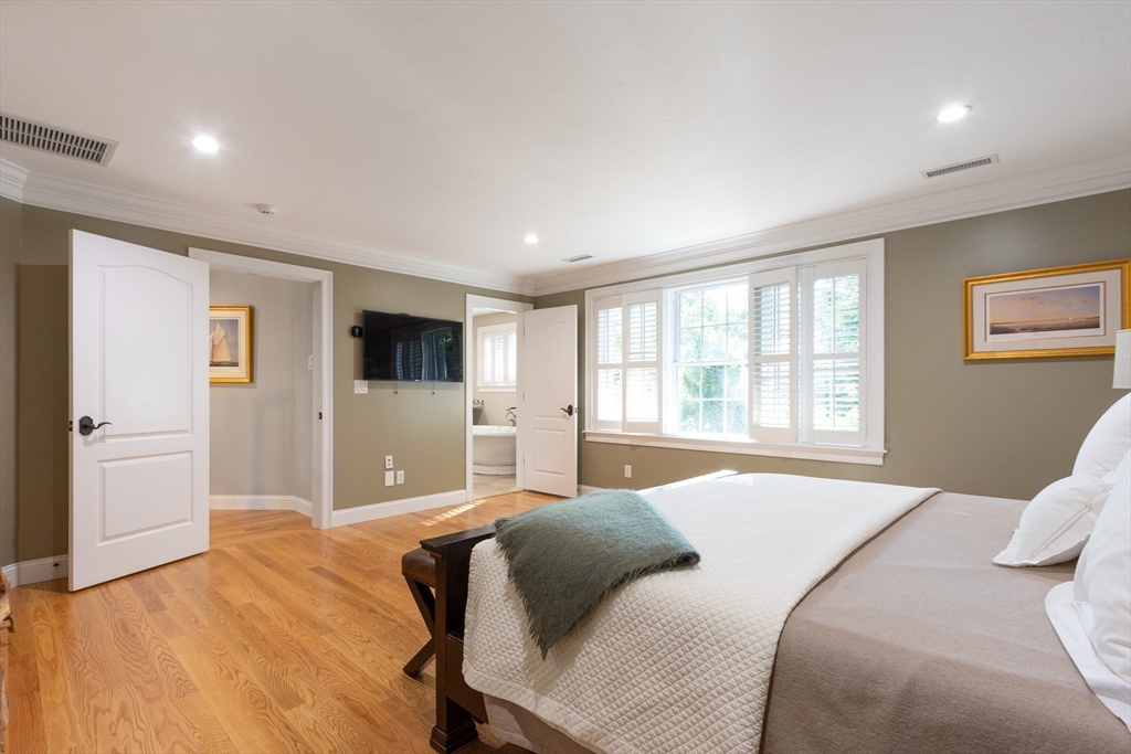 150 Prospect Street Shrewsbury, MA 01545 - Photo 19 of 37