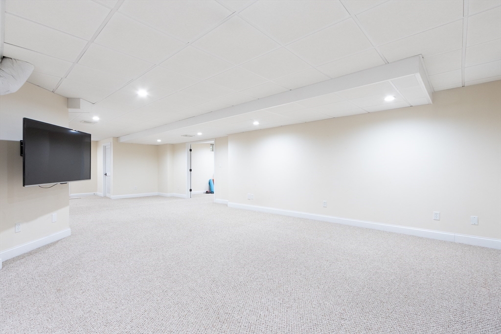 150 Prospect Street Shrewsbury, MA 01545 - Photo 30 of 37