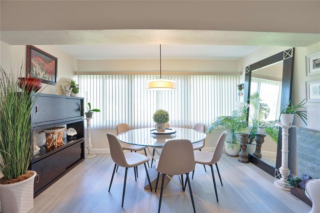 4600 98th Way North, Unit 209 Seminole, FL 33708 - Photo 5 of 20 Gallery Image 5