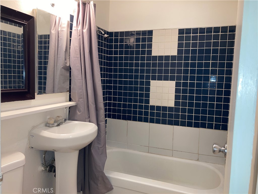 Undisclosed Address Riverside, CA 92503 - Photo 13 of 19