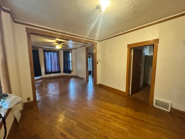 $299,900 | 5246 West Congress Parkway, Chicago, IL 60644