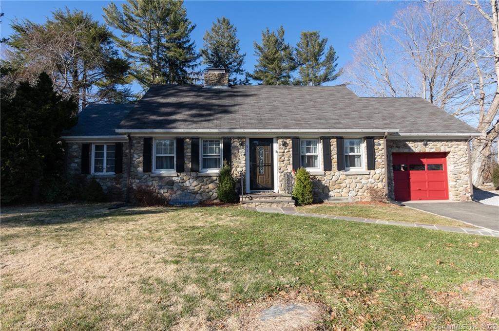 91 North High Street Clinton, CT 06413 - Photo 1 of 1