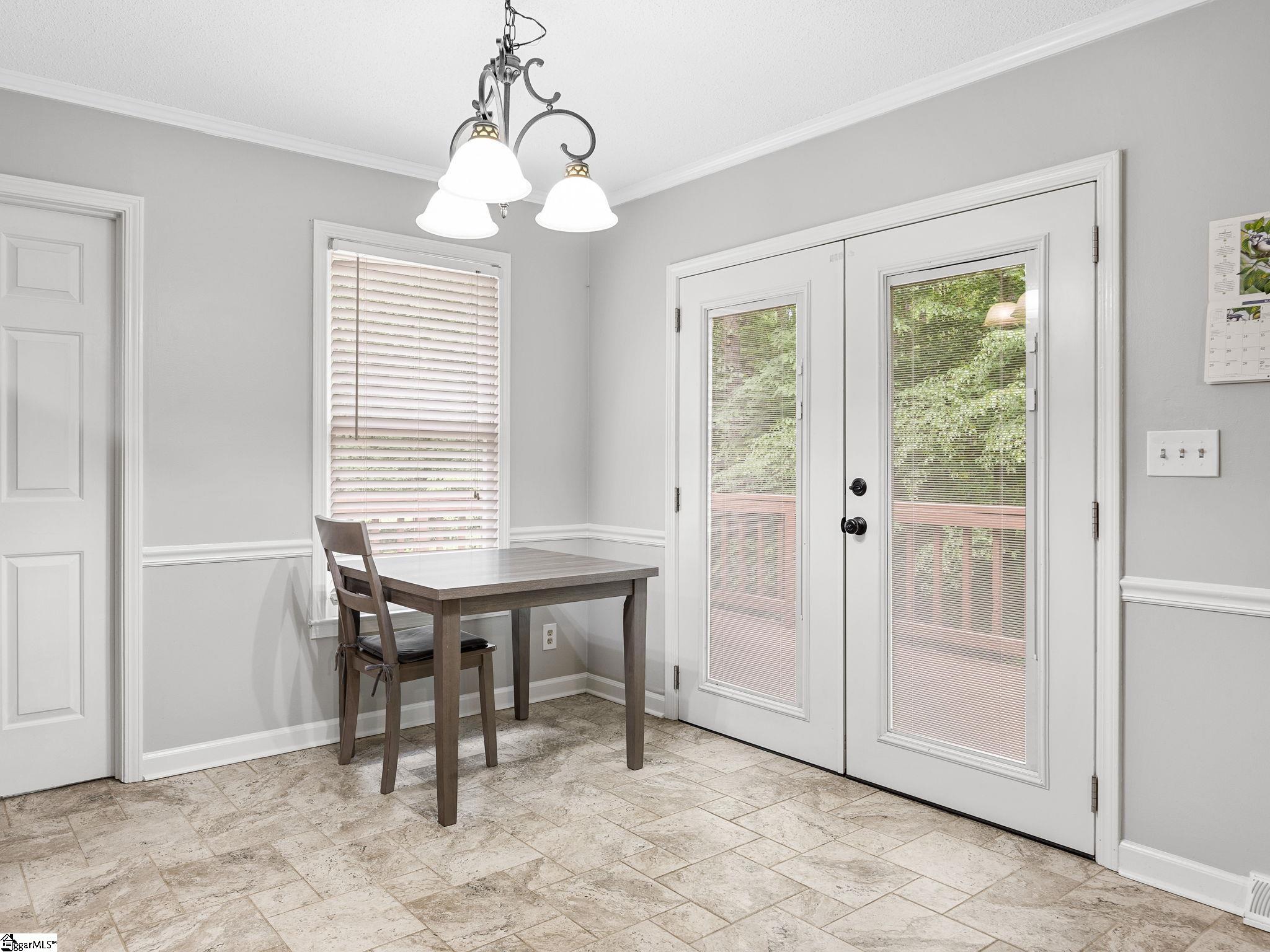 131 Cooper Drive Greer, SC 29651 - Photo 11 of 34