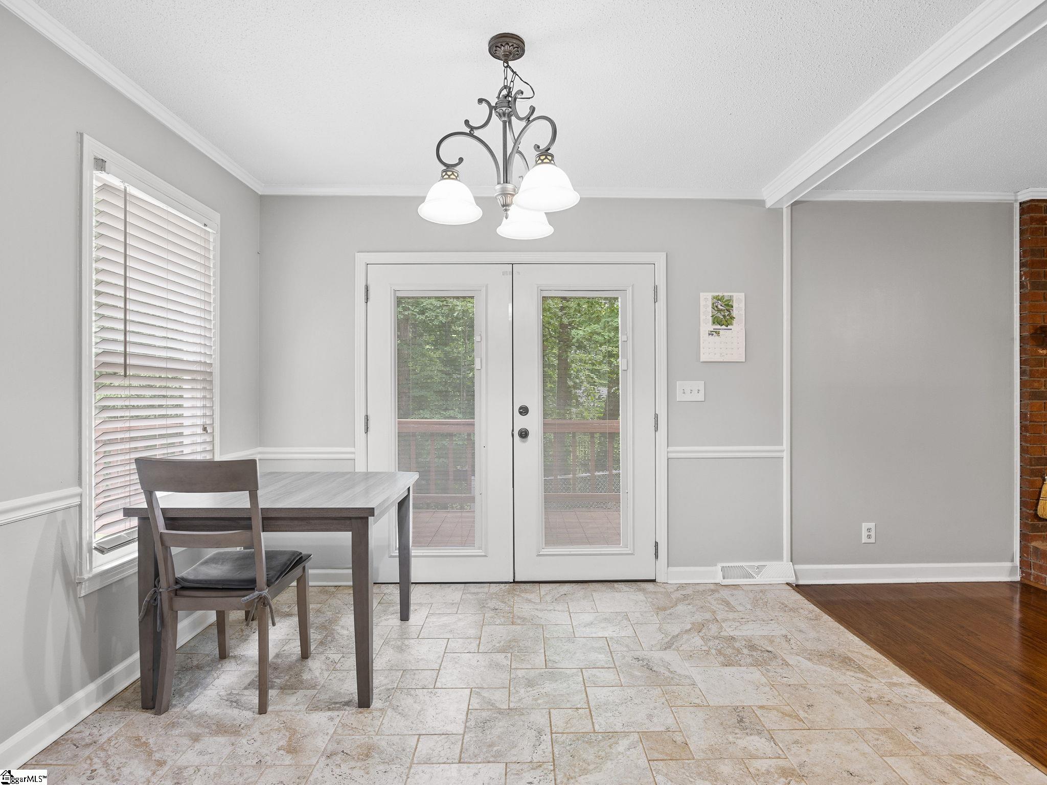 131 Cooper Drive Greer, SC 29651 - Photo 12 of 34