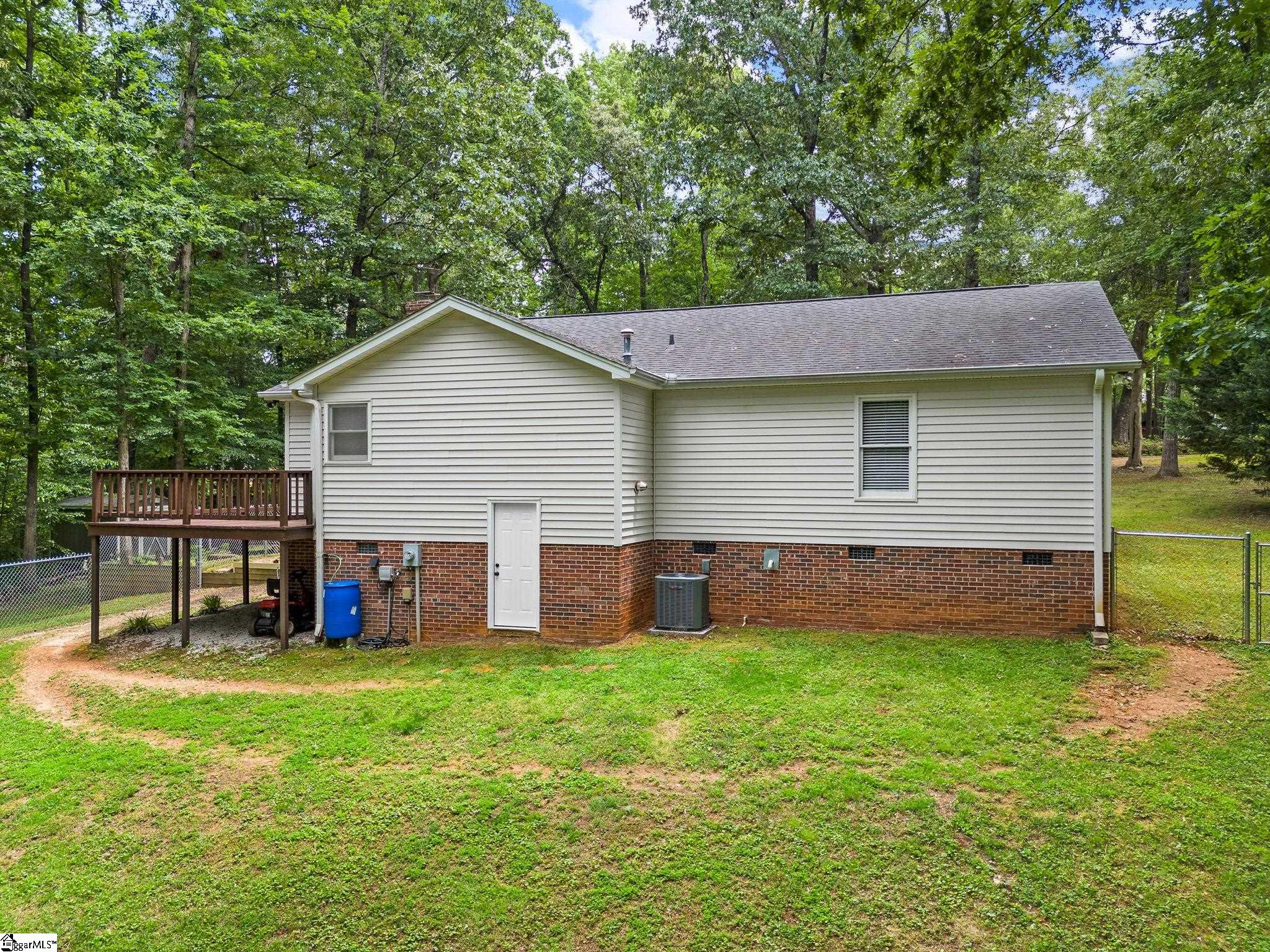 131 Cooper Drive Greer, SC 29651 - Photo 25 of 34