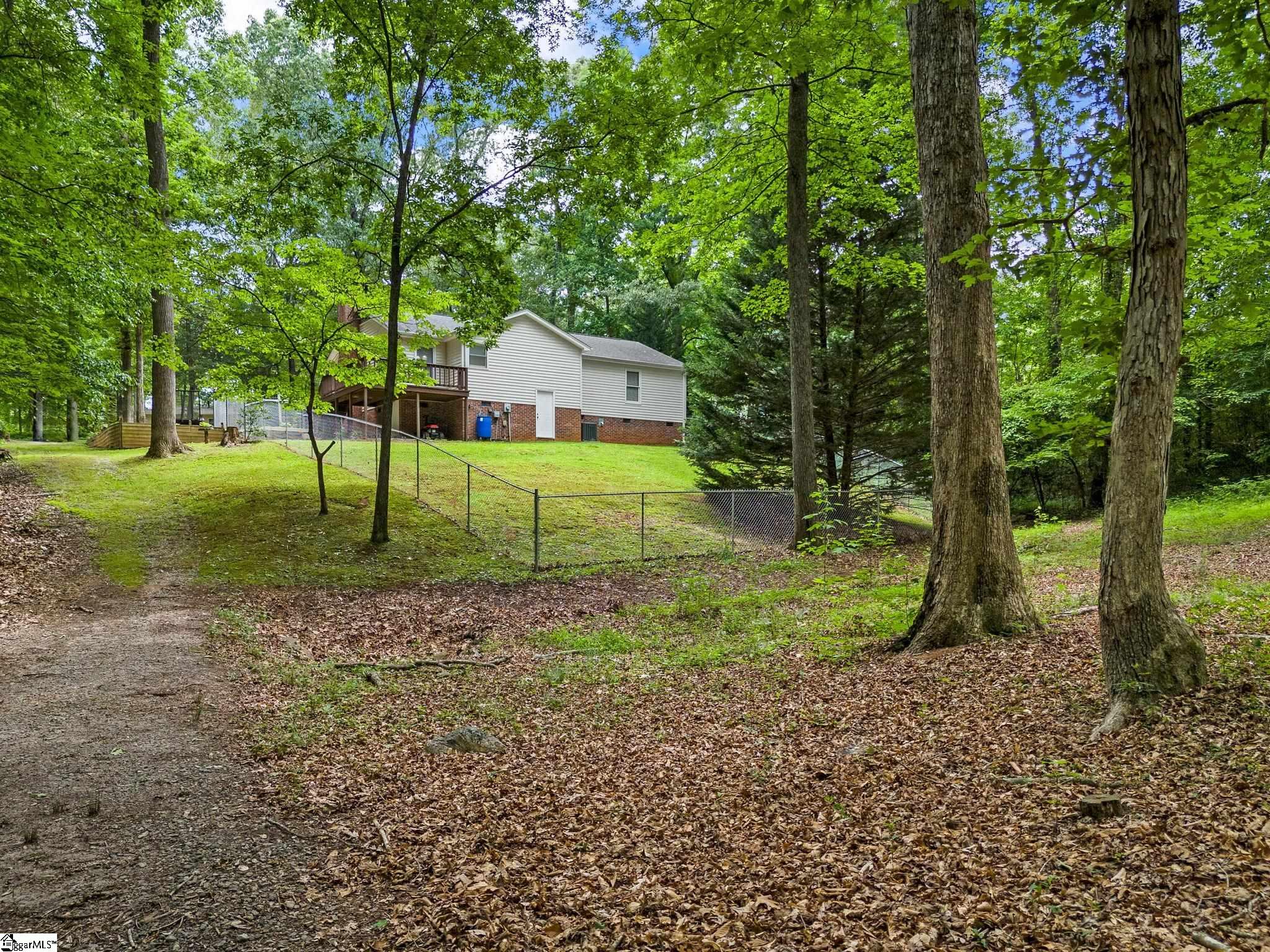 131 Cooper Drive Greer, SC 29651 - Photo 27 of 34