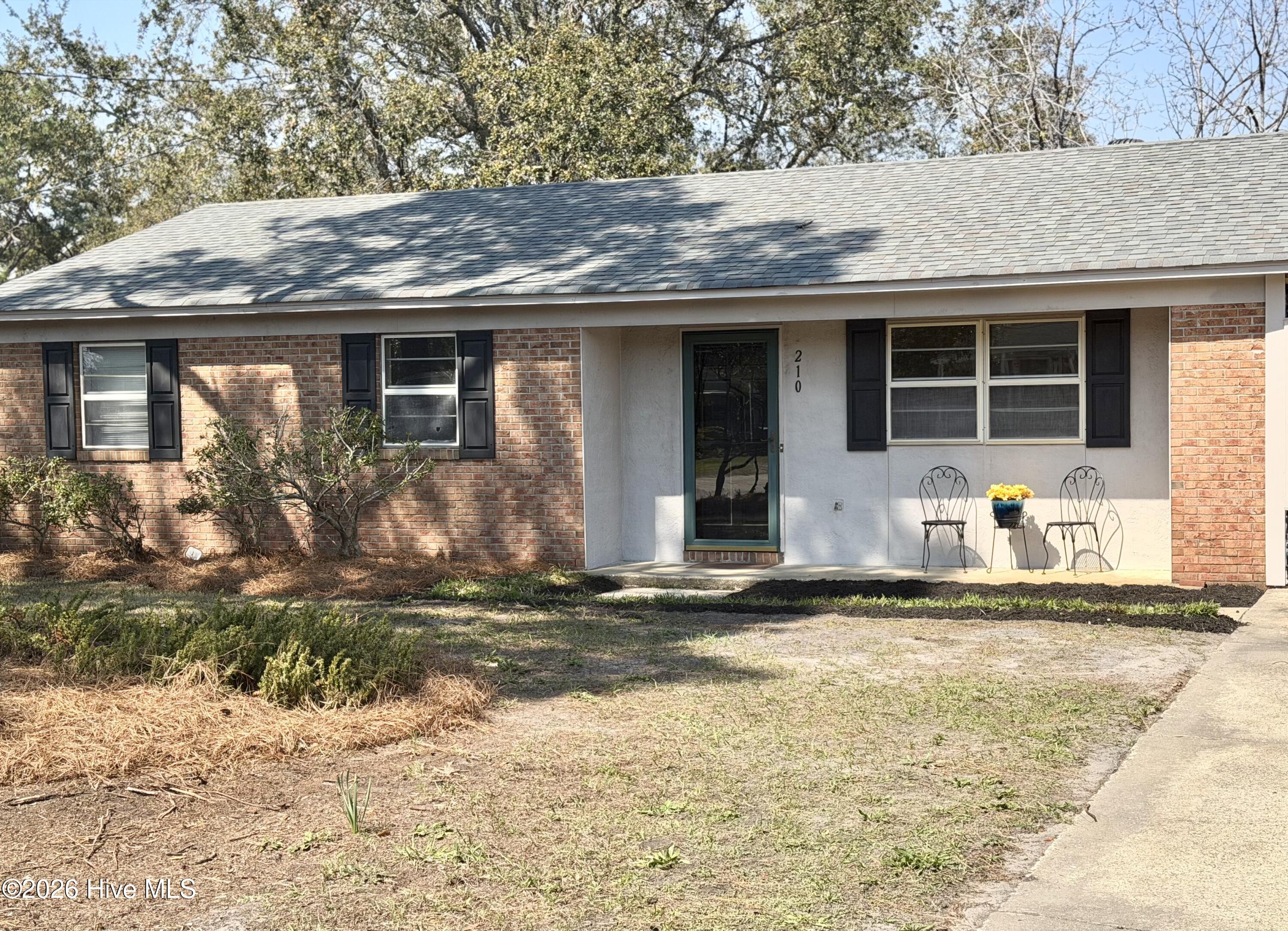 210 Cathay Road Wilmington, NC 28412 - Photo 1 of 9 IMG_5783