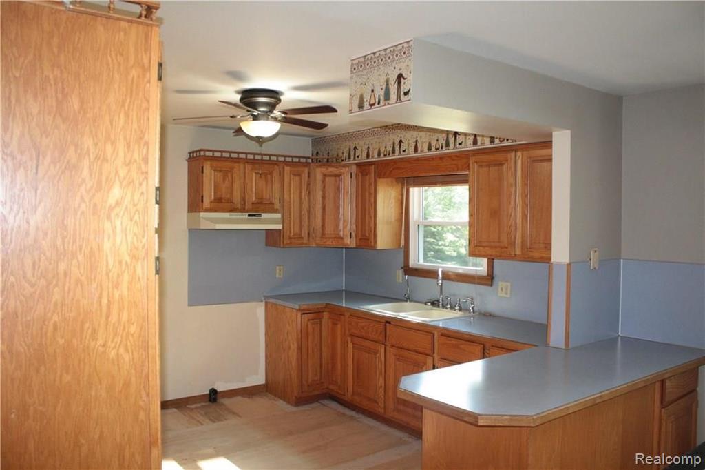 8293 North State Road Otisville, MI 48463 - Photo 17 of 30