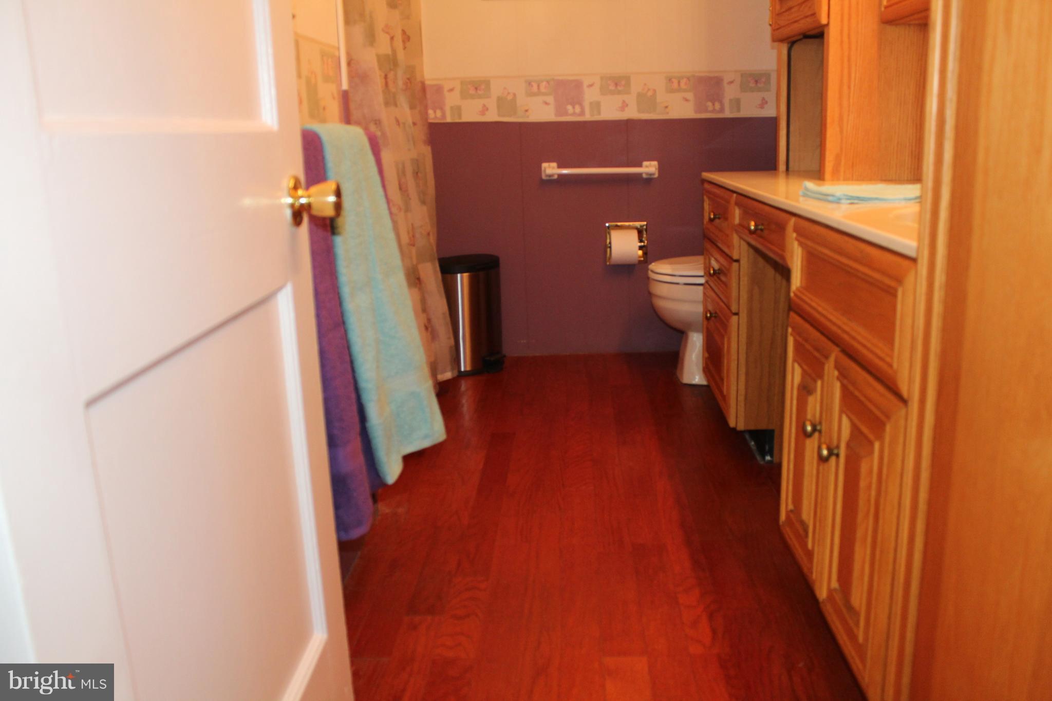 208 Charles Road Linthicum Heights, MD 21090 - Photo 9 of 21 Bath