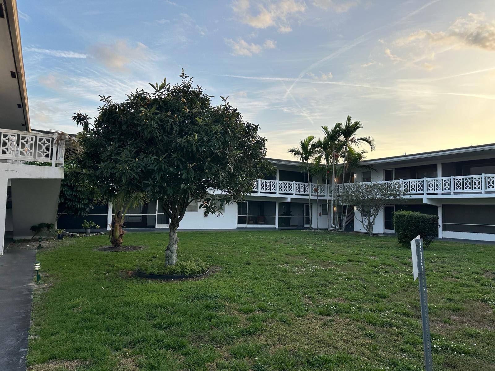 1701 Northwest 46th Ave Unit 203  