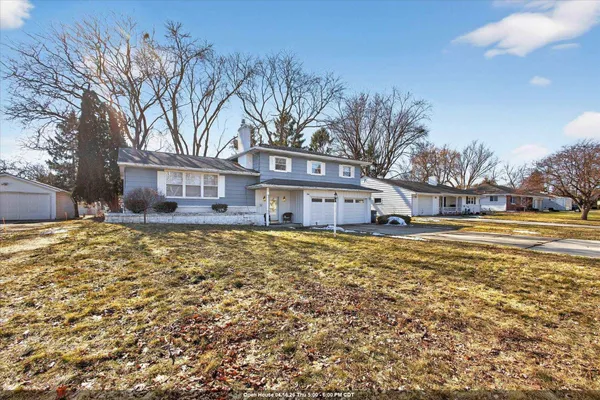 $374,900 | 218 Longview Avenue, Green Bay, WI 54301