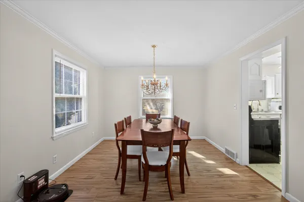 $385,000 | 218 Longview Avenue, Green Bay, WI 54301