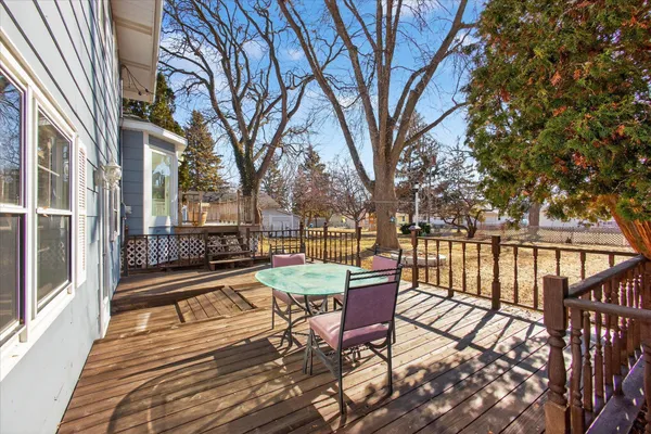 $385,000 | 218 Longview Avenue, Green Bay, WI 54301