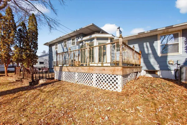 $385,000 | 218 Longview Avenue, Green Bay, WI 54301