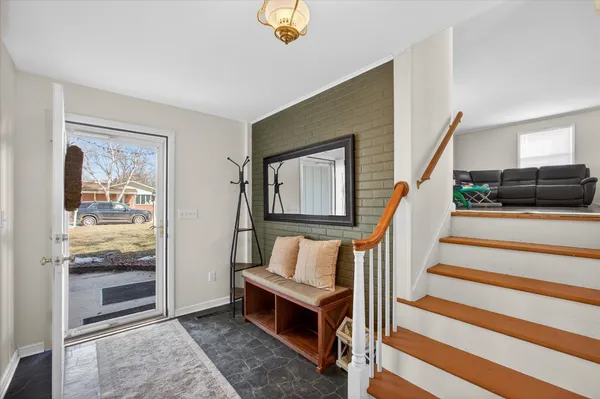 $385,000 | 218 Longview Avenue, Green Bay, WI 54301