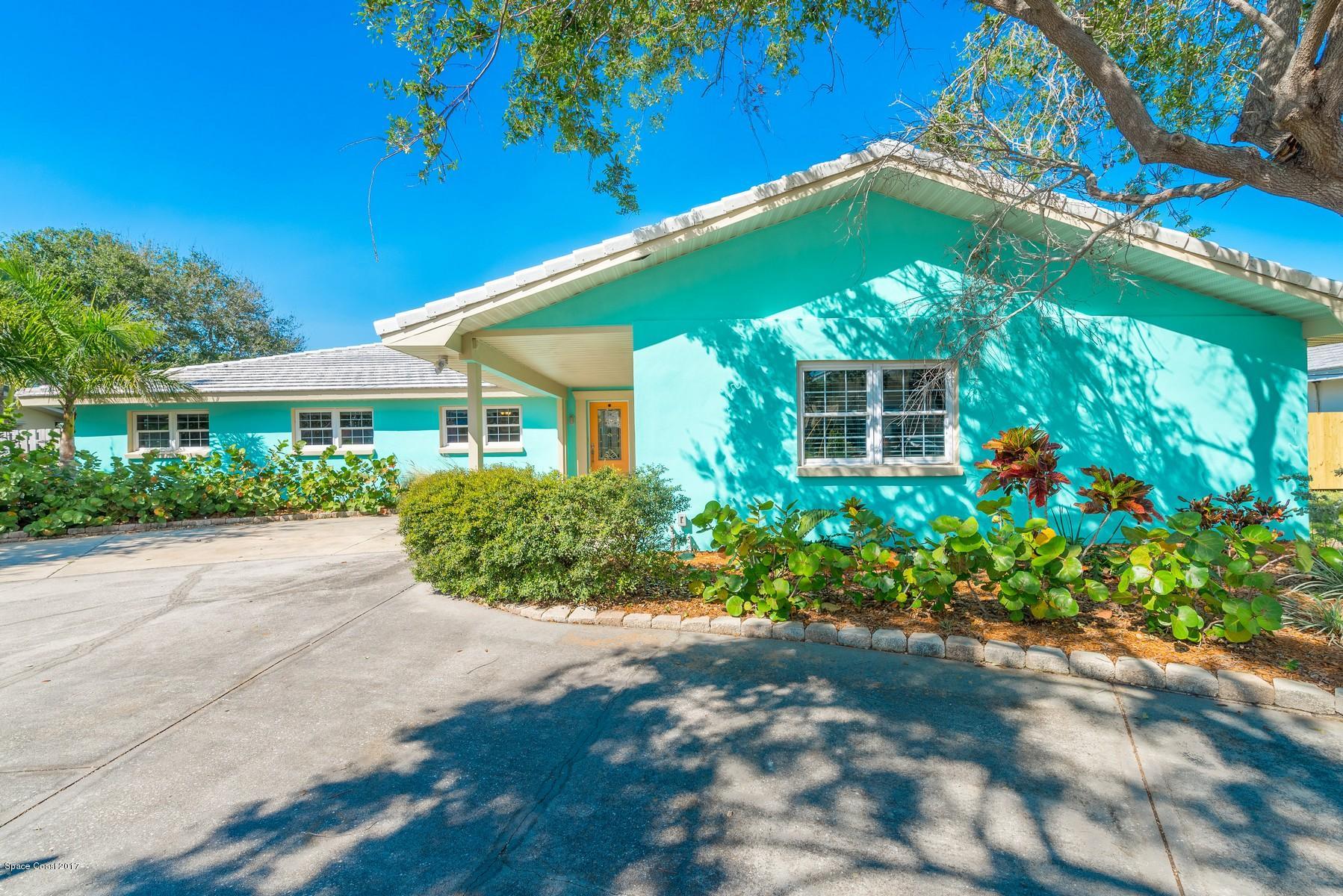 205 Bimini Road Cocoa Beach, FL 32931 - Photo 5 of 28 Front view 2