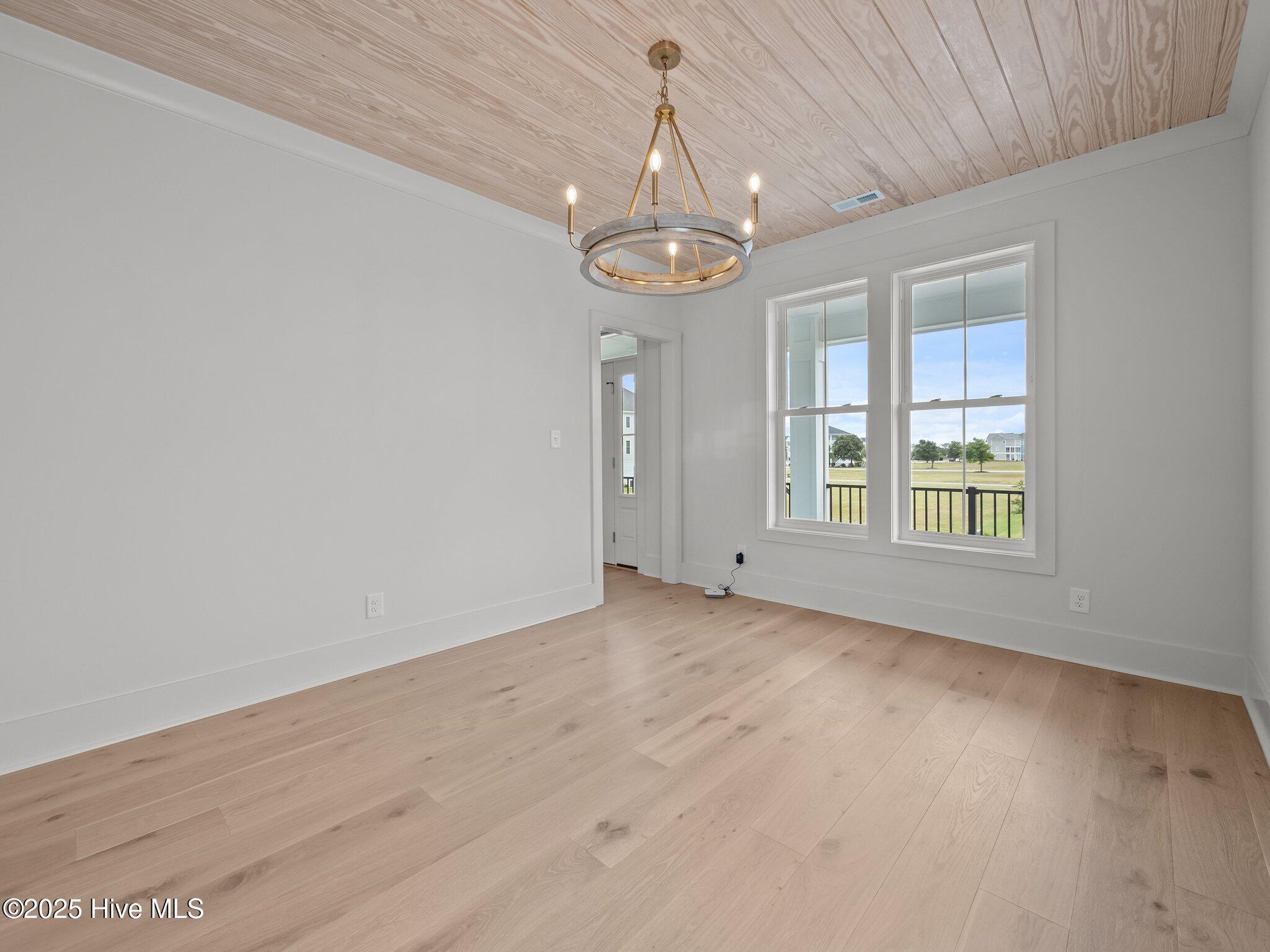 218 Colleton Square Newport, NC 28570 - Photo 12 of 49 Formal Dining Space