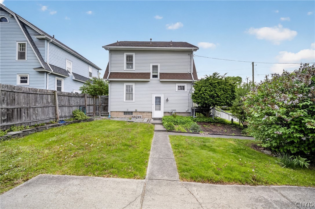 521 Kensington Road Syracuse, NY 13210 - Photo 5 of 26