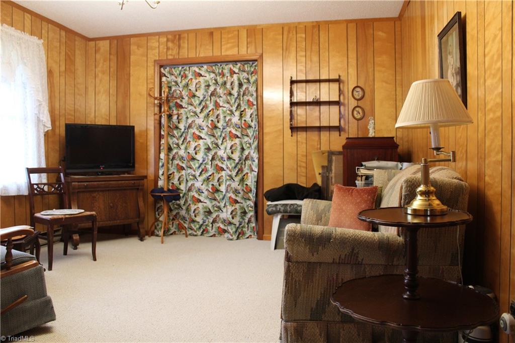 184 Deer Haven Road Sparta, NC 28675 - Photo 4 of 31 Gallery Image 4