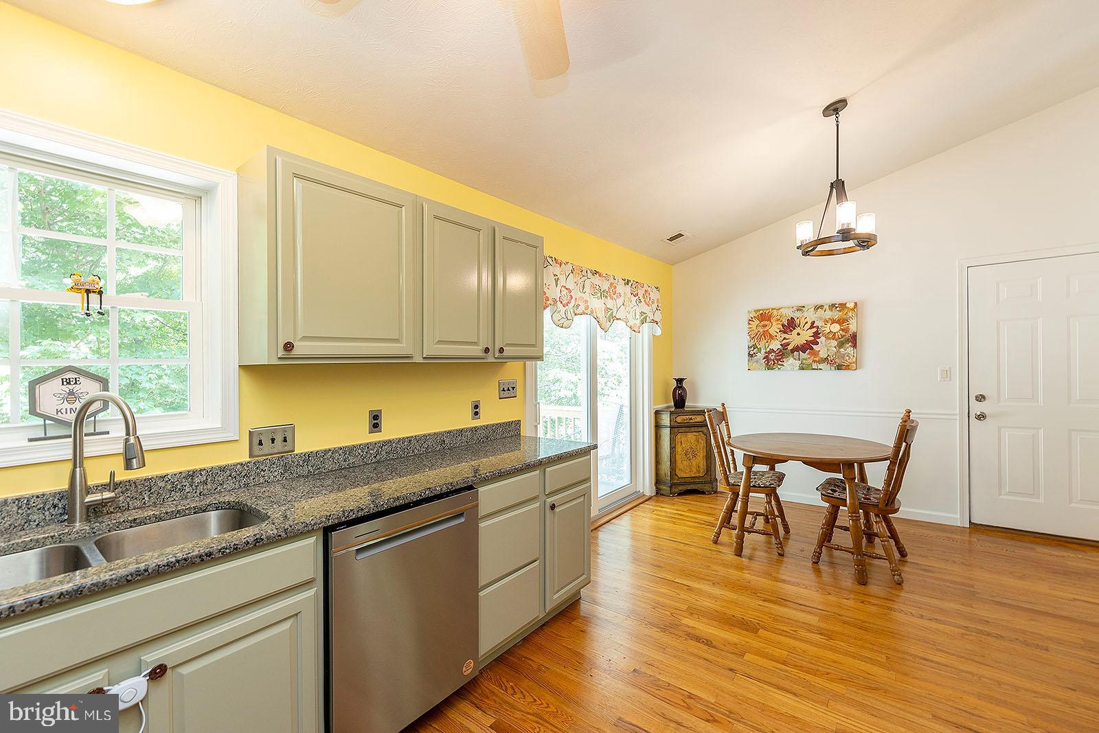 210 Greenbriar Circle Cross Junction, VA 22625 - Photo 16 of 45