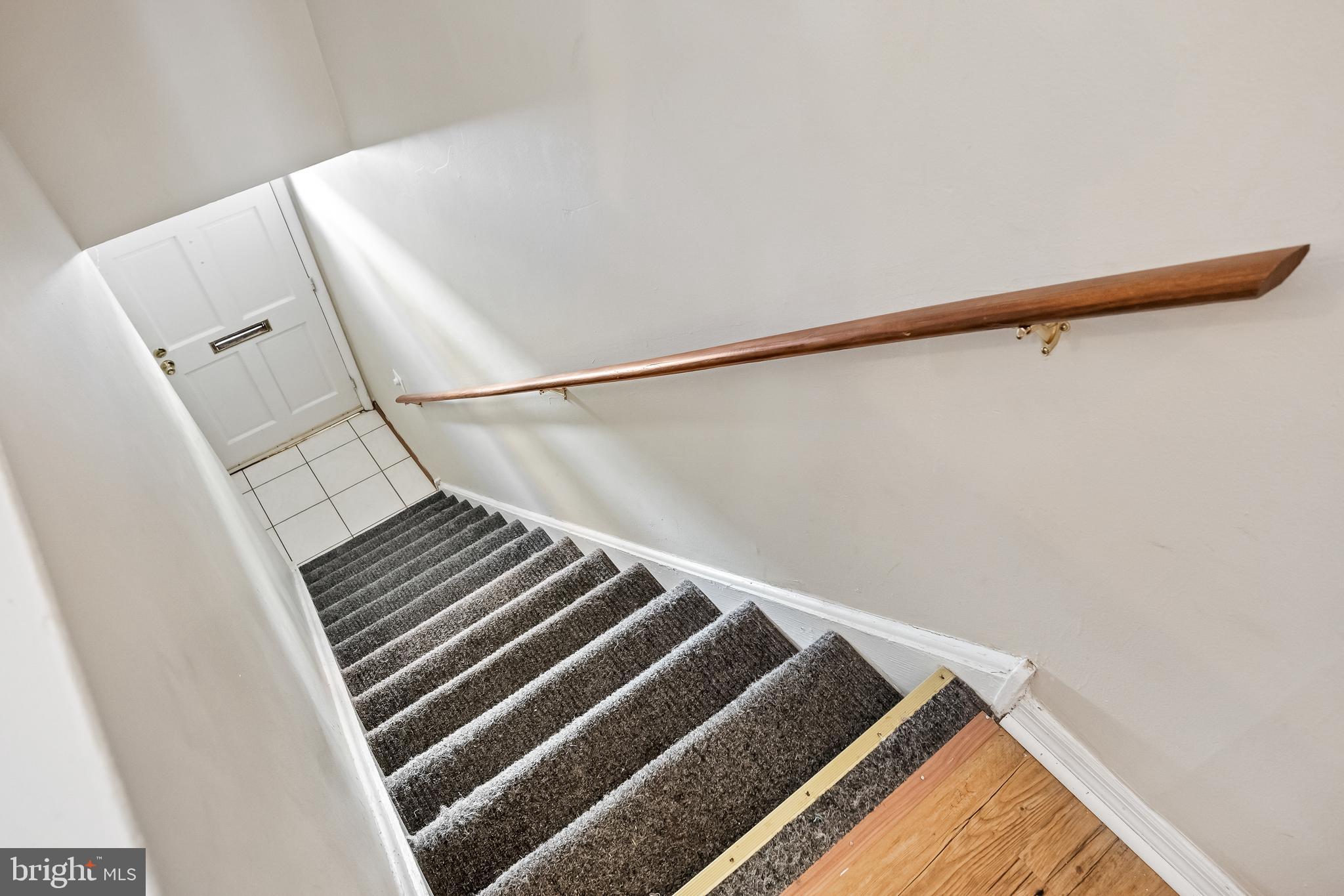 22 Eaves Mill Road Medford, NJ 08055 - Photo 6 of 20 Entry Stairs