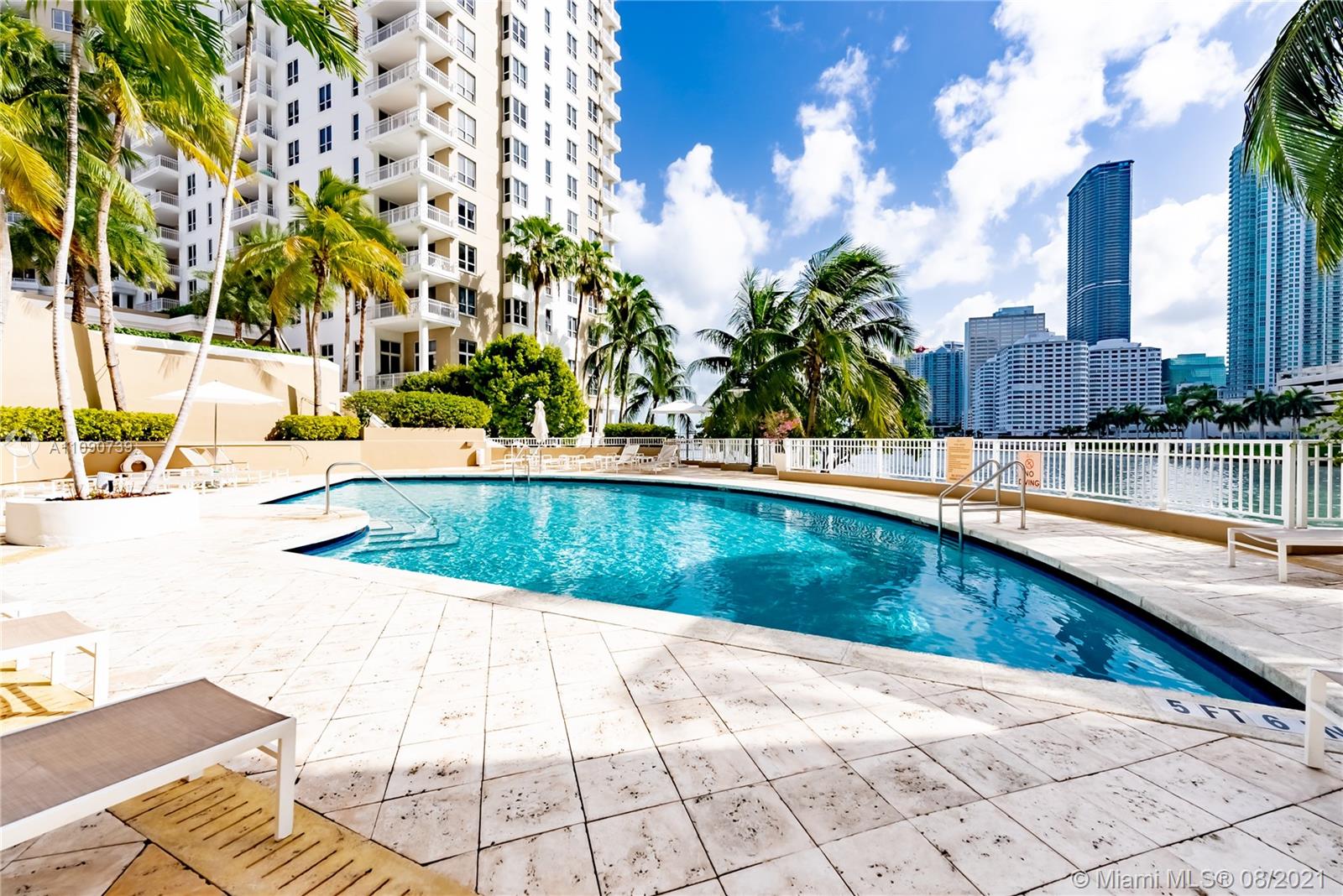 801 Brickell Key Boulevard, Unit 806 Miami, FL 33131 - Photo 4 of 20 a view of swimming pool