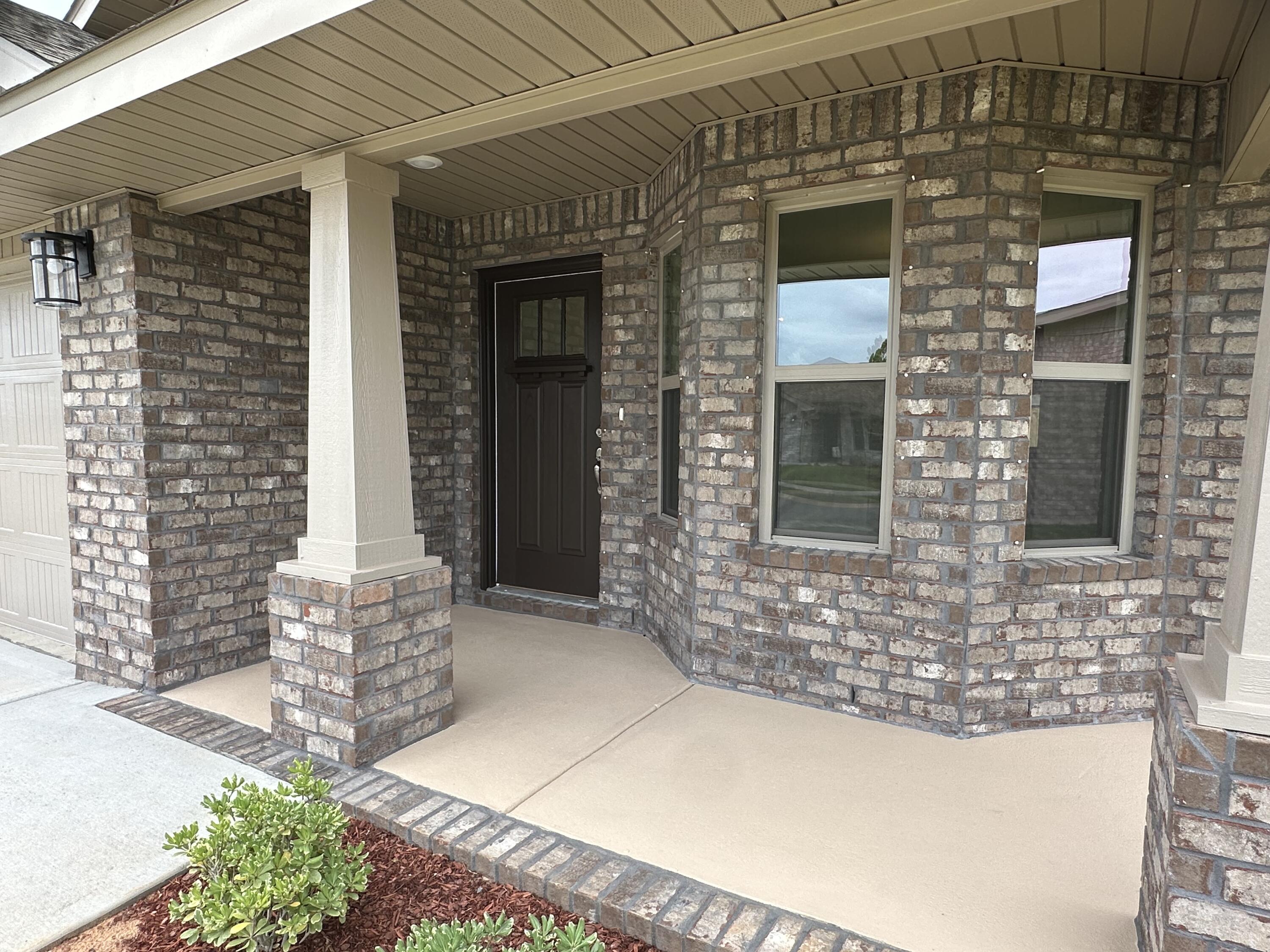 187 Ridgeway Circle Crestview, FL 32536 - Photo 2 of 22 IMG_7493