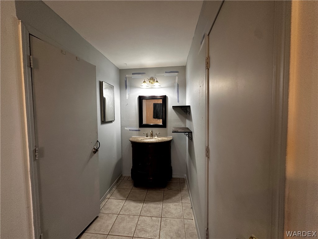3868 Aztec Road Golden Valley, AZ 86413 - Photo 37 of 64