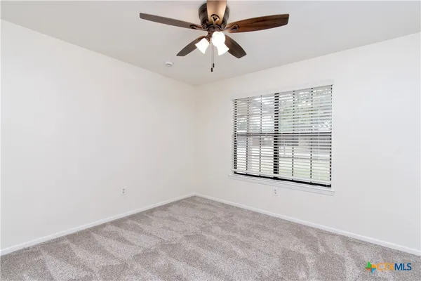 $2,100 | 1405 Oak Park Lane, Salado, TX 76571