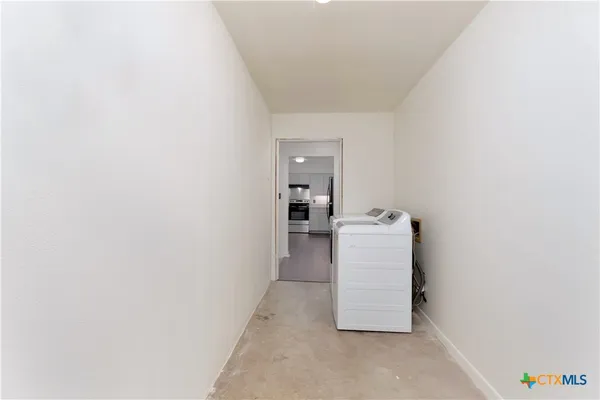 $2,100 | 1405 Oak Park Lane, Salado, TX 76571