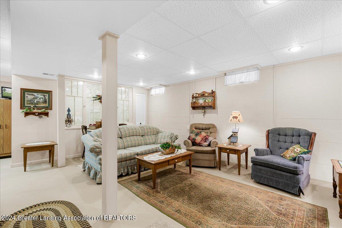 2907 Loomis Road St. Johns, MI 48879 - Photo 28 of 53 56-Media Jett - 56