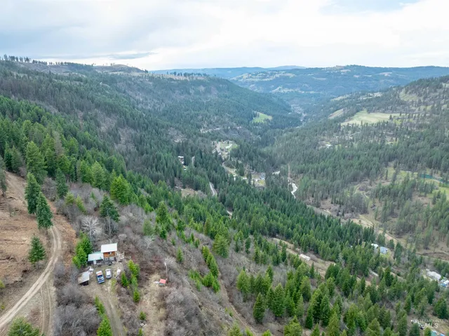 $225,000 | 751 Wilderness Drive, Orofino, ID 83544