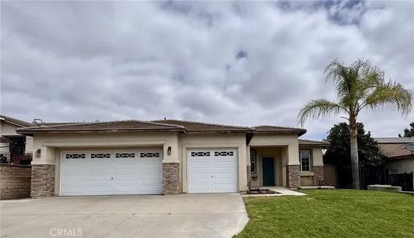 $3,100 | 15068 Knollwood Street, Lake Elsinore, CA 92530