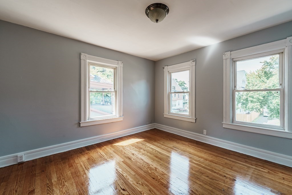 37 Forest Street Springfield, MA 01108 - Photo 22 of 37