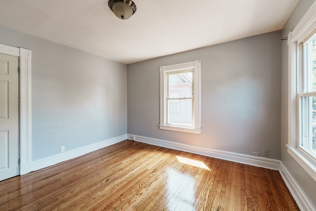 37 Forest Street Springfield, MA 01108 - Photo 23 of 37