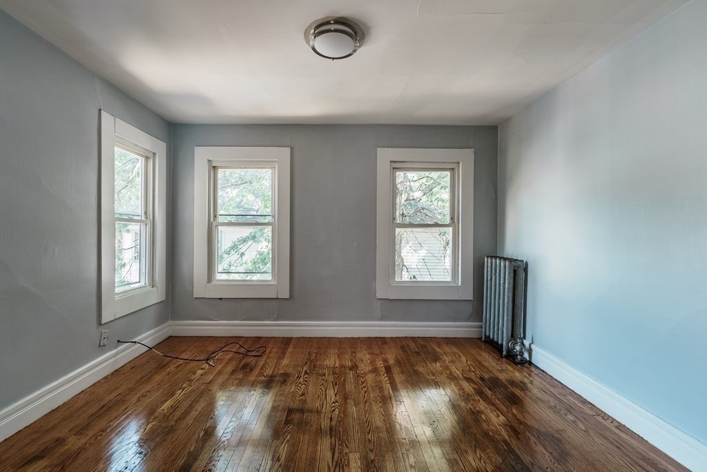 37 Forest Street Springfield, MA 01108 - Photo 27 of 37