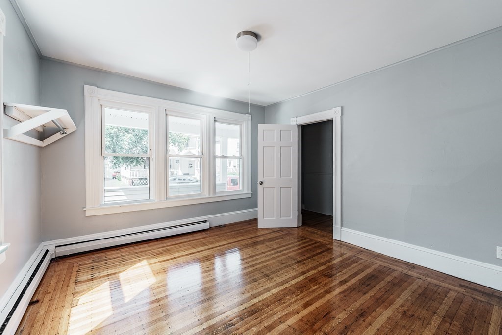 37 Forest Street Springfield, MA 01108 - Photo 8 of 37