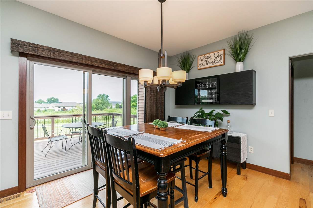 1105 Wood Lily Road Solon, IA 52333 - Photo 10 of 46 Gallery Image 10