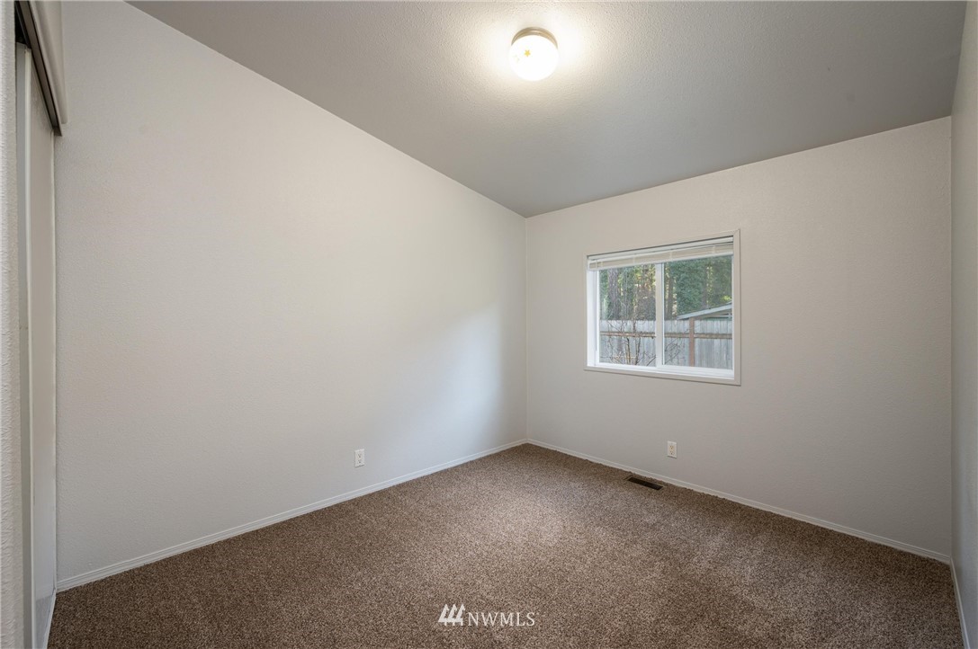 6167 Shamrock Road Maple Falls, WA 98266 - Photo 14 of 33 Gallery Image 14